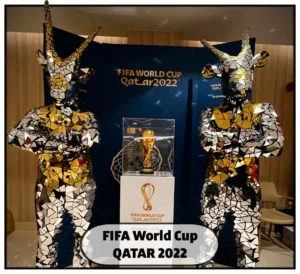 Qatar Oryx antilope mirror costume
